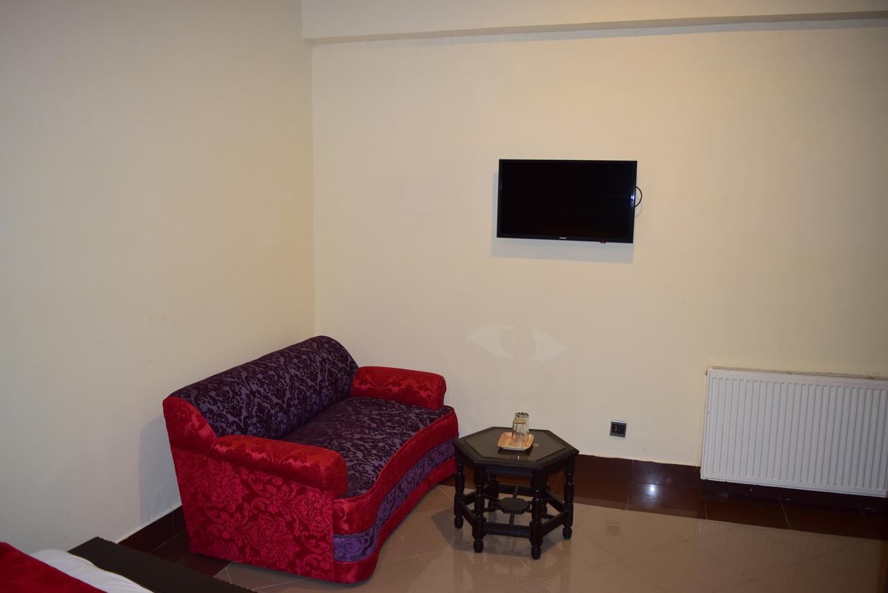 Hotel Move-N-Pick Муррее Экстерьер фото